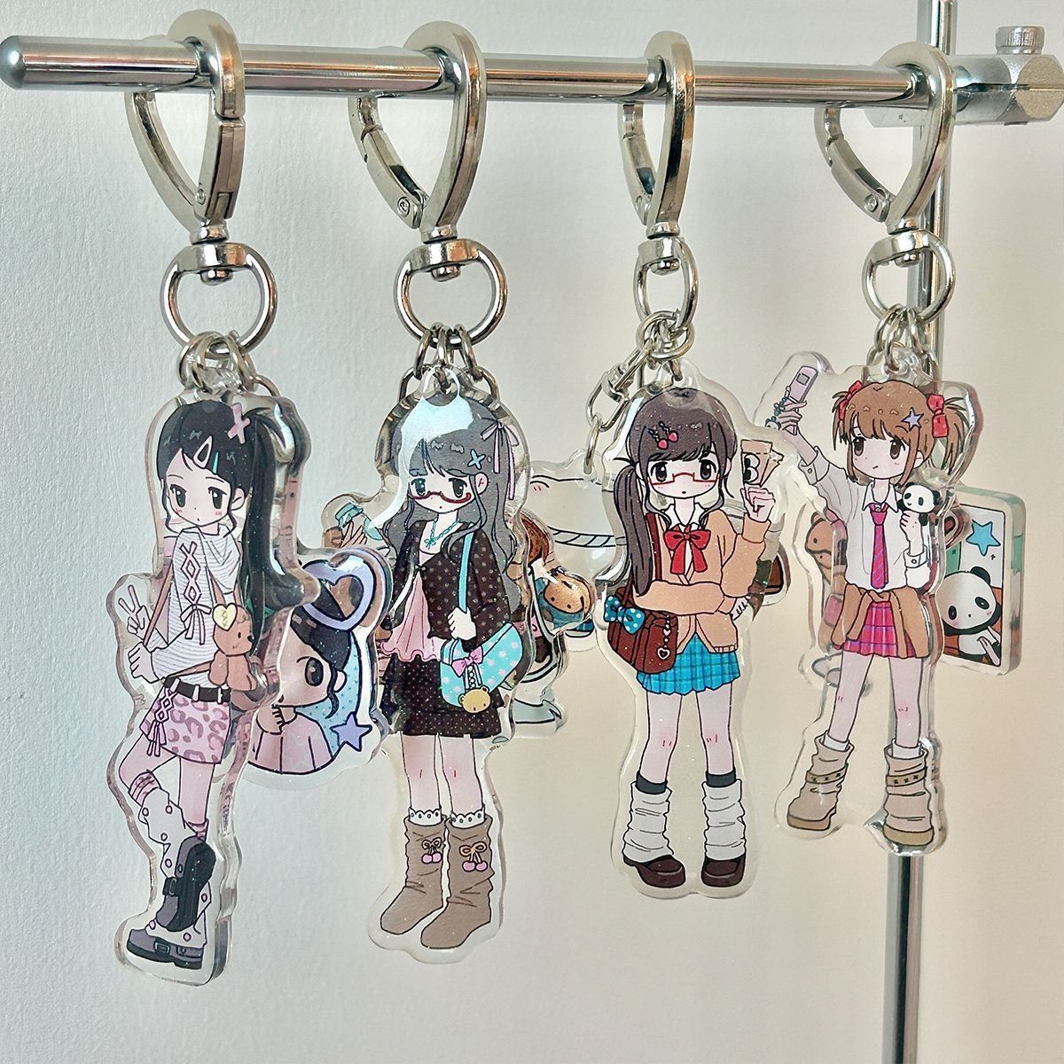 Cute Girl Aesthetic Acrylic Ph - огляд і ціна Phone Accessories Keychain