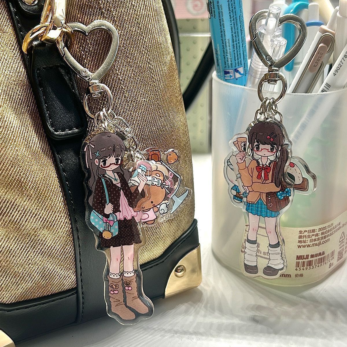 Cute Girl Aesthetic Acrylic Ph - огляд і ціна Phone Accessories Keychain